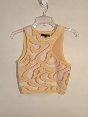 NWT Kendall & Kylie Crop Top